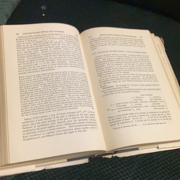 “Games and Decisions” Hardback book vintage - Picture 11 of 16